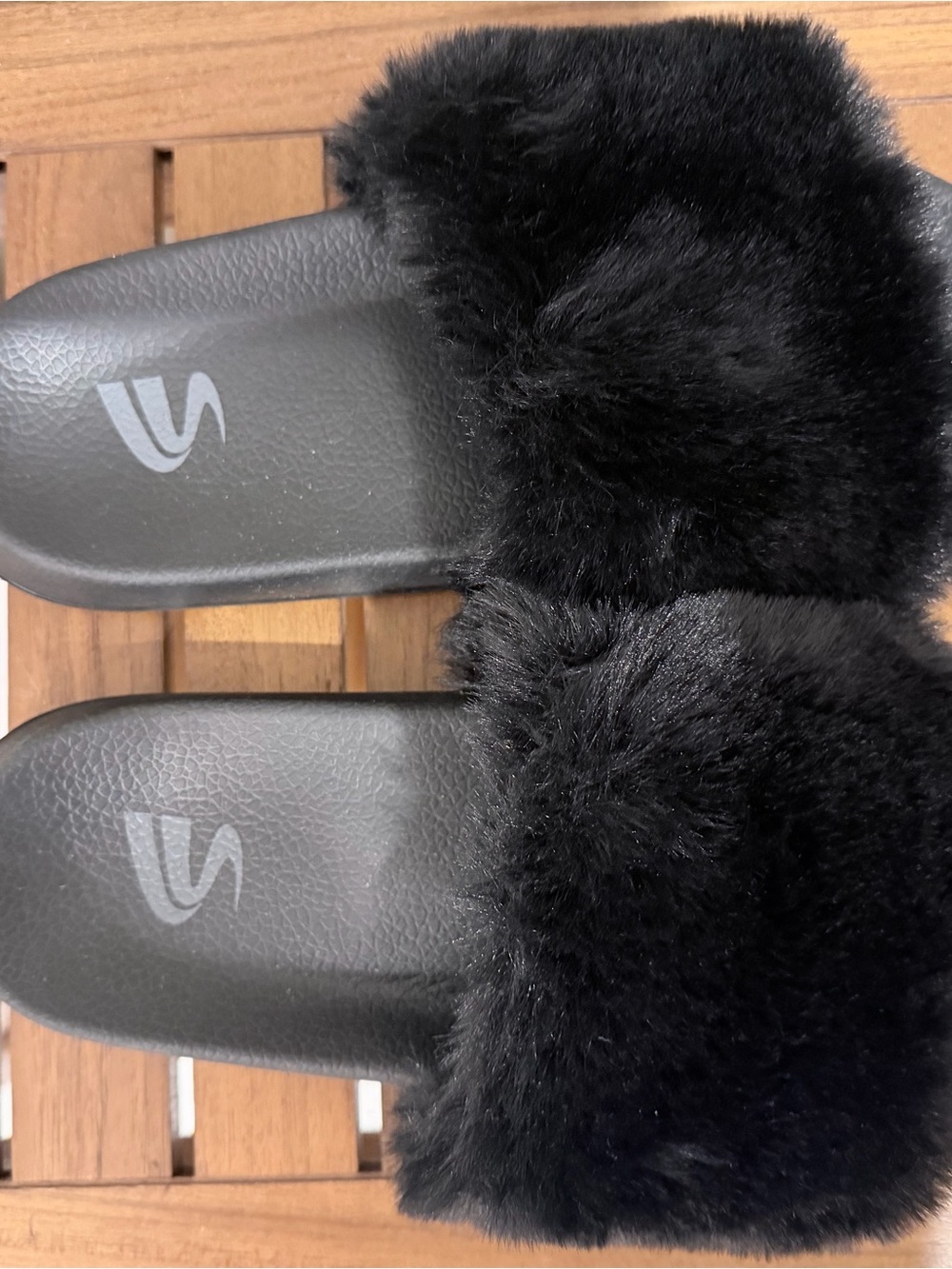 Black Faux Fur Slide Sandals – Size 40